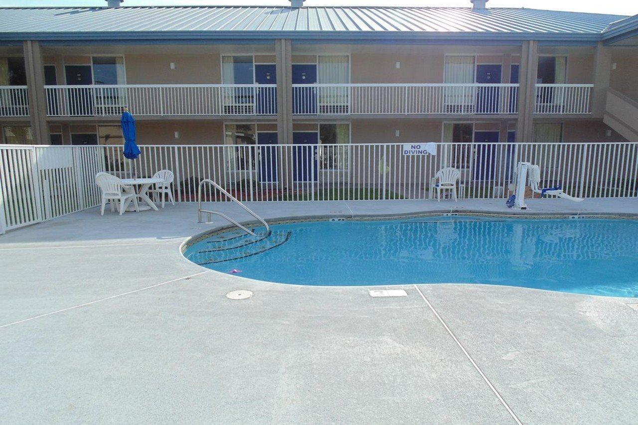 Days By Wyndham I-75 Hotel 2*