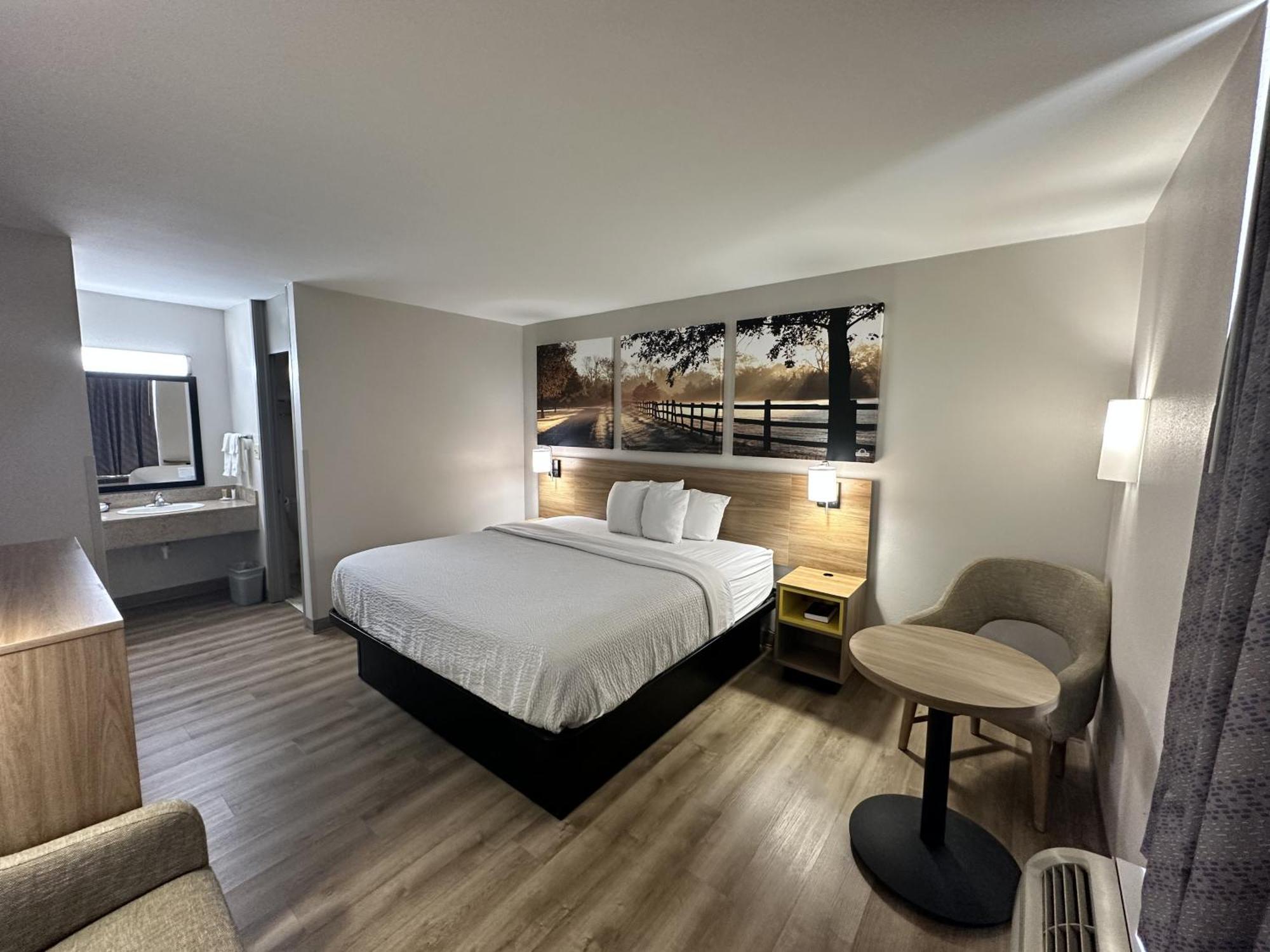 Days By Wyndham I-75 Hotel Adel
